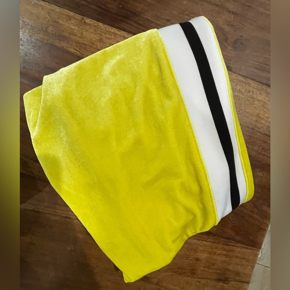 Norma Kamali, Spring Green, offset stripe joggers. - Picture 5 of 9